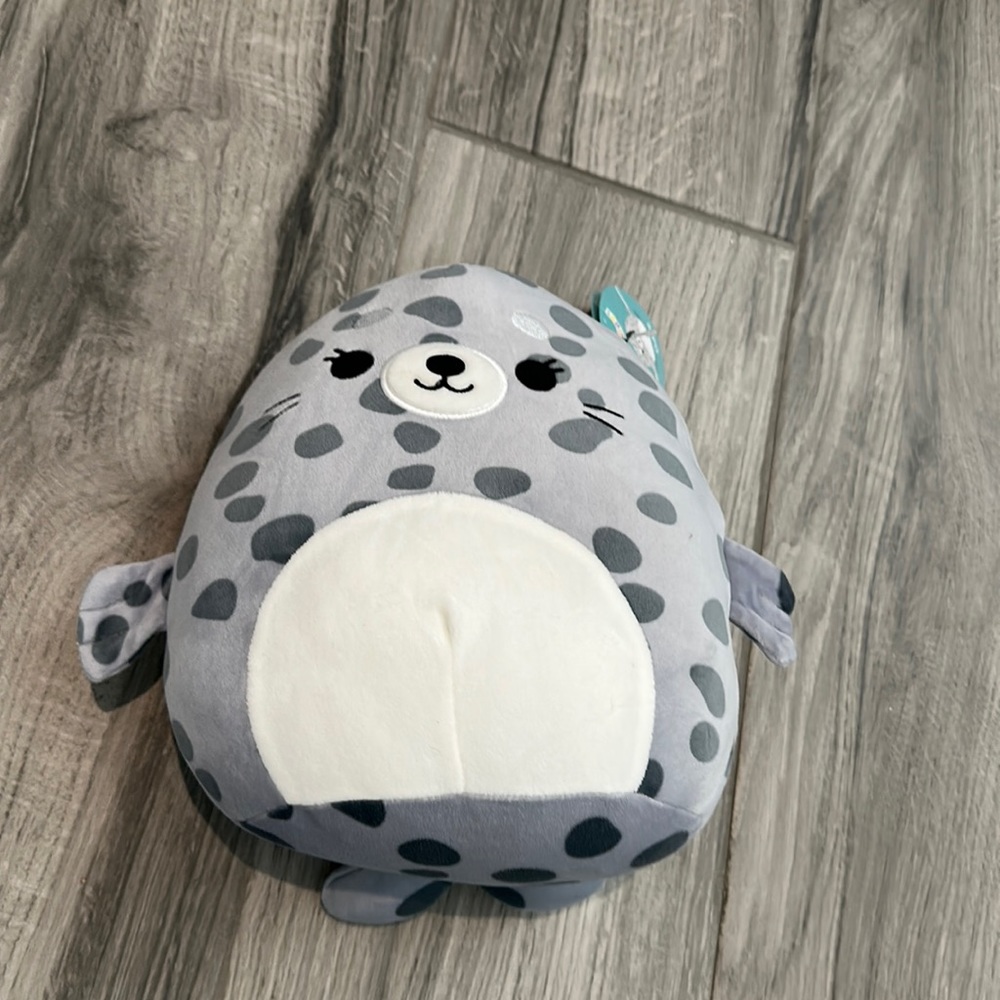 Squishmallow Odile a Seal! New with tags
